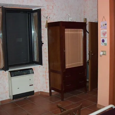 Borgoeden Bed & Breakfast *